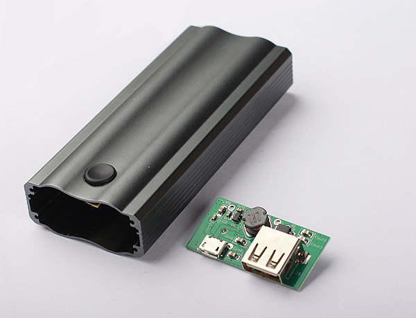 移動電源電小二，定制一批超薄金屬移動電源板